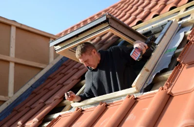 Pose de fenêtres de toit Velux à Maisod